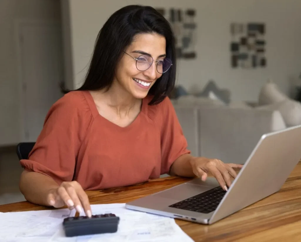 Mujeres emprendedoras  como ahorrar para tu retiro -INTERNA (1)