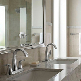 ACCESORIOS PARA BAÑO LÍNEA CURSIVA DE KOHLER ACABADO CROMO