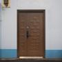 PUERTA EXTERIOR DE SEGURIDAD CON FIJO 18 PASADORES CERRADURA DIGITAL 120X 213 CM DERECHA TIPO MADERA