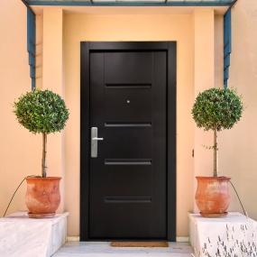 PUERTA EXTERIOR DE SEGURIDAD 8 PASADORES 96 X 213 CM DERECHA CHOCOLATE