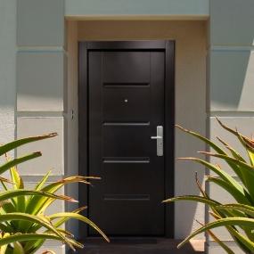 PUERTA EXTERIOR SEGURIDAD 8 PASADORES 96 X 213 CM IZQUIERDA CHOCOLATE