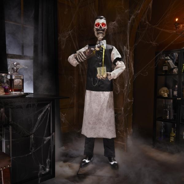 ADORNO DE HALLOWEEN MESERO ANIMADO 1.82 M