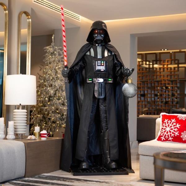DECORACIÓN NAVIDEÑA ANIMADA DE DARTH VADER STAR WARS 1.8 M