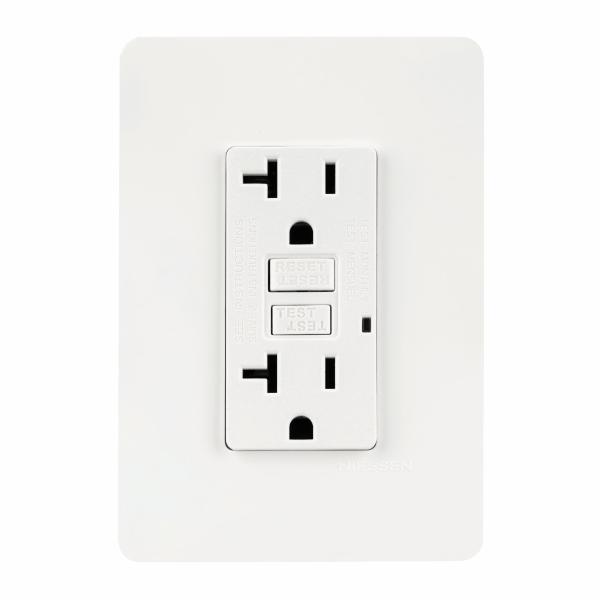 CONTACTO DÚPLEX CON FALLA A TIERRA Y PLACA DE PARED BLANCO