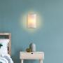 LÁMPARA DE PARED BLANCA LARGA CON LUZ INDANDESCENTE 60 WATTS