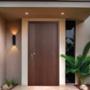 PUERTA EXTERIOR DE SEGURIDAD 11 PASADORES CERRADURA DIGITAL COMPATIBLE 95 X 205 CM DERECHA NOGAL