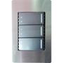 PLACA METÁLICA CON 3 INTERRUPTORES DE ESCALERA DE 1 MÓDULO ANODIZADO
