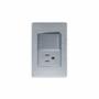 PLACA METÁLICA CON 1 INTERRUPTOR DE ESCALERA Y 1 CONTACTO DE 1.5 MÓDULOS PLATEADO
