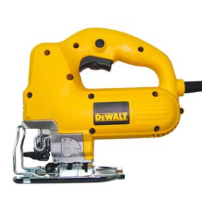 SIERRA CALADORA 550W AJUSTE DE CUCHILLA SIN LLAVE