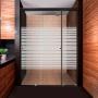 CANCEL PARA BAÑO CORREDIZO PERFIL NEGRO VIDRIO ESMERILADO 165 X 187 CM ALUMINIO