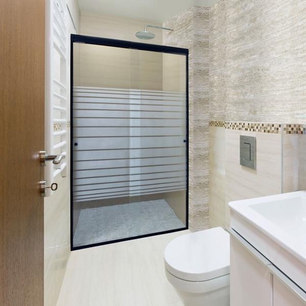 CANCEL PARA BAÑO CORREDIZO DOBLE PERFIL NEGRO VIDRIO ESMERILADO 105 X 187 CM ALUMINIO